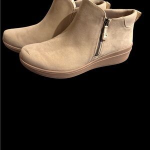 Ryka Women's Beige Ankle Booties